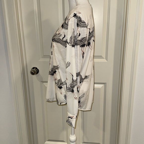 Ann Taylor Factory Flying Cranes V-neck Long-Sleeve Blouse, Size LP - Picture 2 of 10